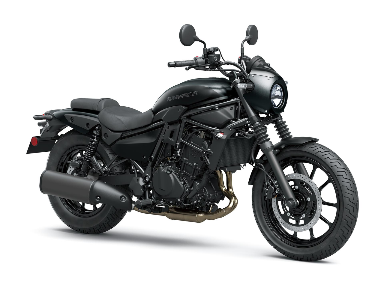 2025 Kawasaki Eliminator 500 SE Metallic Matte Carbon Grey ve Flat Ebony sağ ön üç çeyrek görünüm