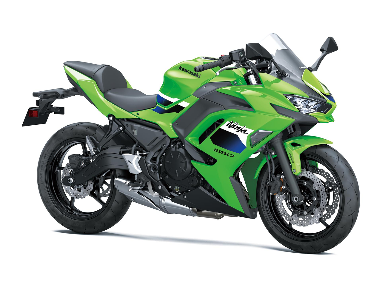 2026 Kawasaki Ninja 650 Lime Green sağ ön üç çeyrek görünüm